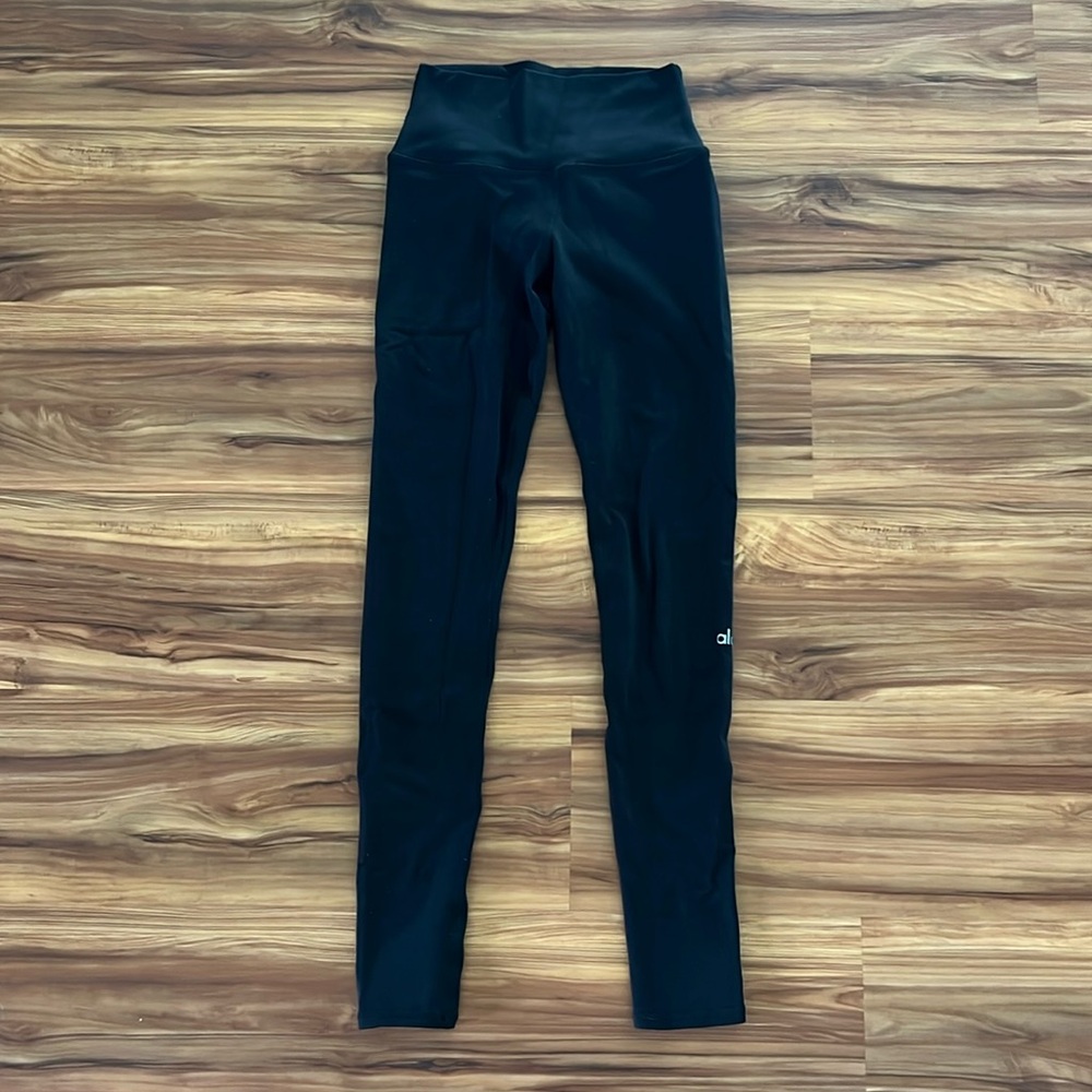ALO Leggings w/ Back Stripe